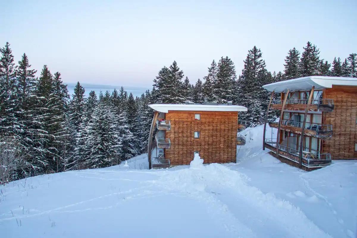 Appartement 3 Etoiles Au Pied Des Pistes Avec Balcon Ete Шамрус Екстериор снимка
