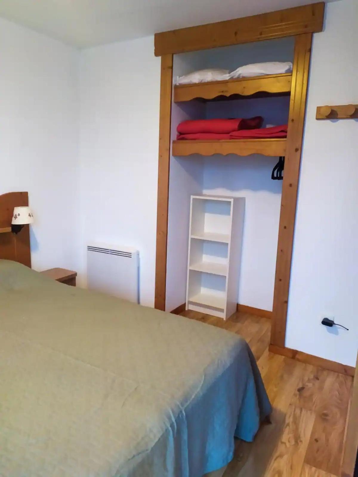 Appartement 3 Etoiles Au Pied Des Pistes Avec Balcon Ete Шамрус Екстериор снимка